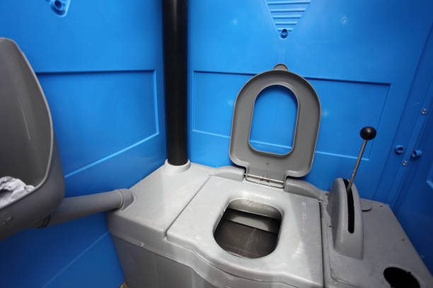 Portable Toilet Options We Offer in Buhler, KS